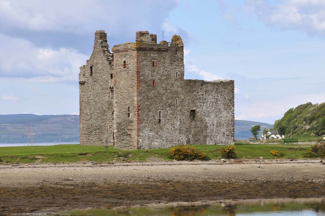 Lochranza Castle