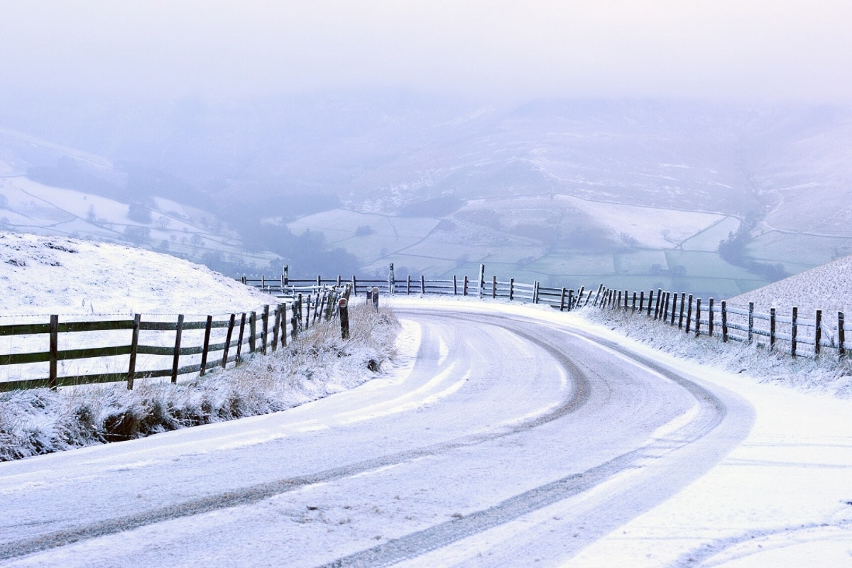 High Peak in the snow, Peak District