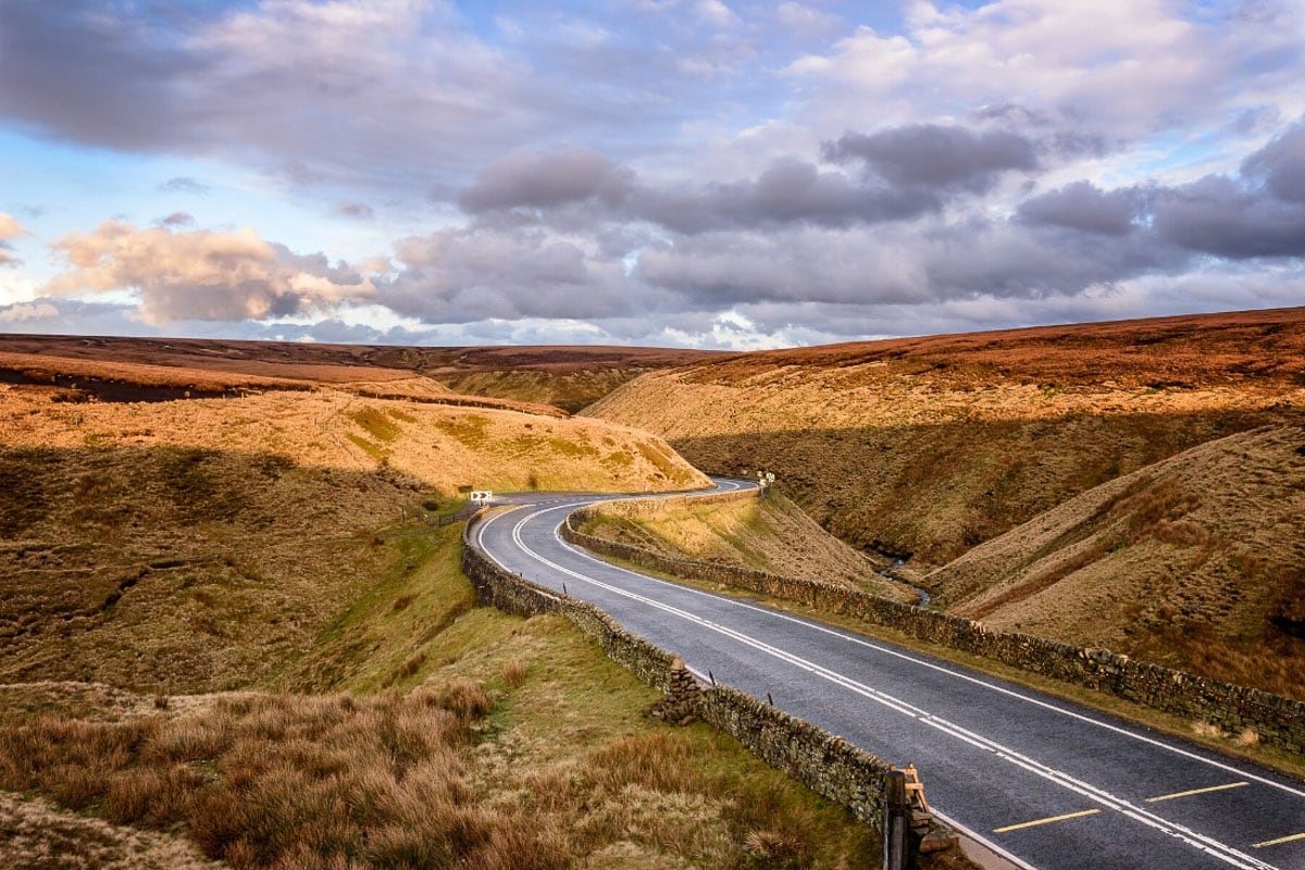 visit peak district with car