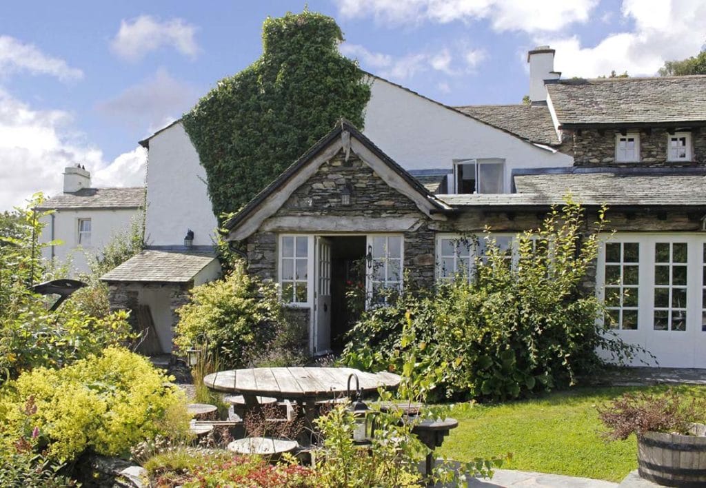 10 Remote Cottages in the Lake District, England (2025 Guide)