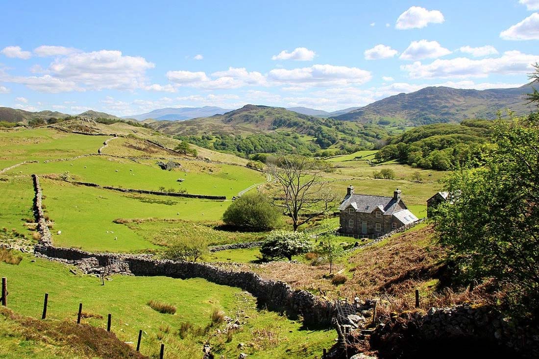 remote holiday cottages in wales