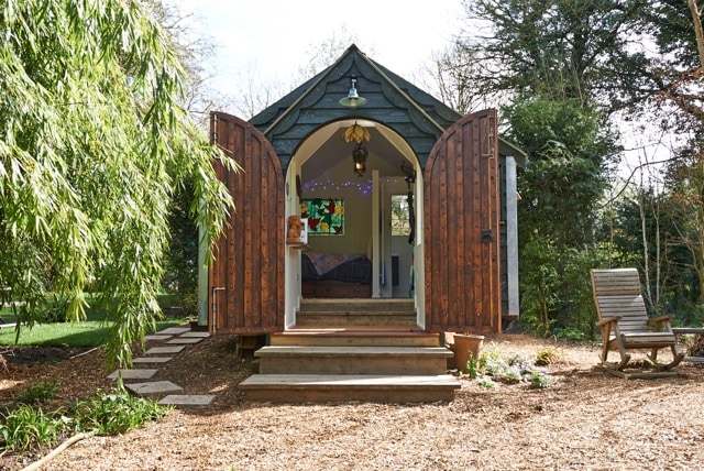 Badger’s Bower, Glamping in Buckinghamshire