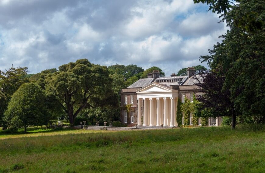 National Trust houses in Cornwall - Trelissick House And Garden, Cornwall