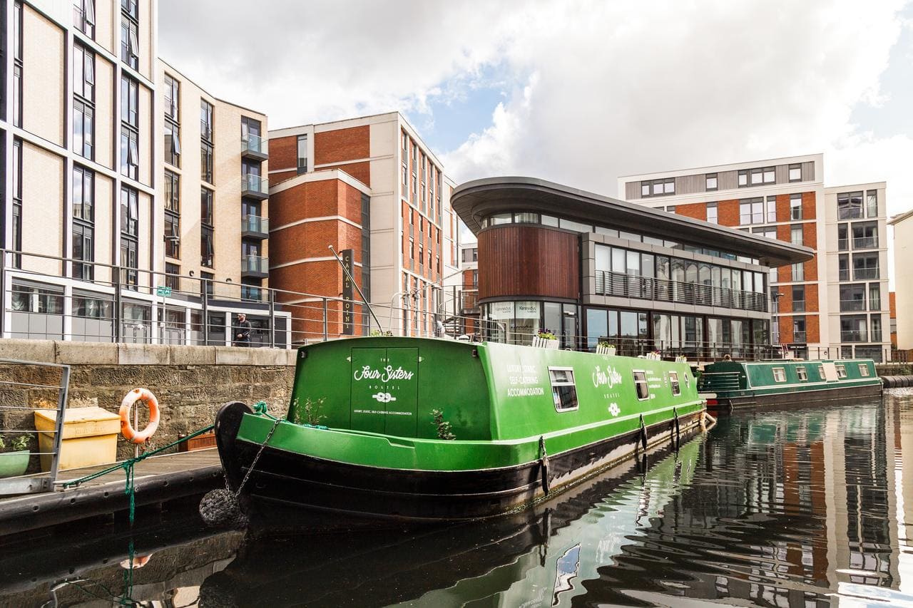 houseboat in edinburgh