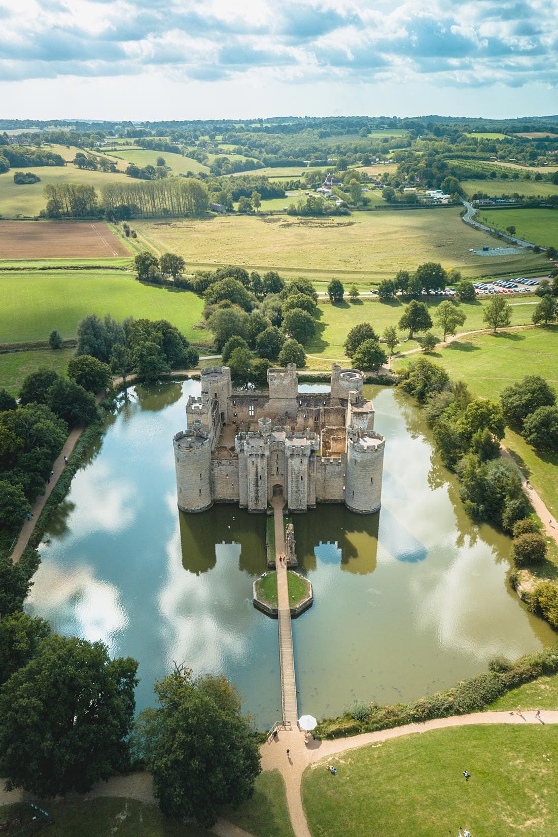 bodiam castle aerial view