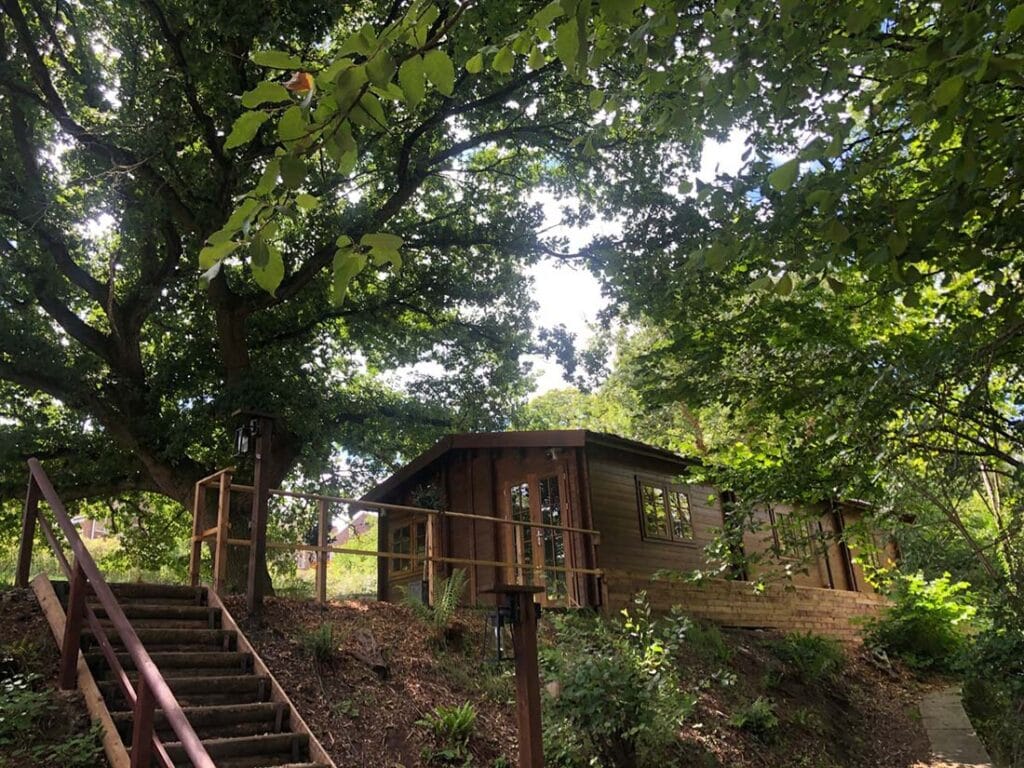 cottage in the woods herefordshire