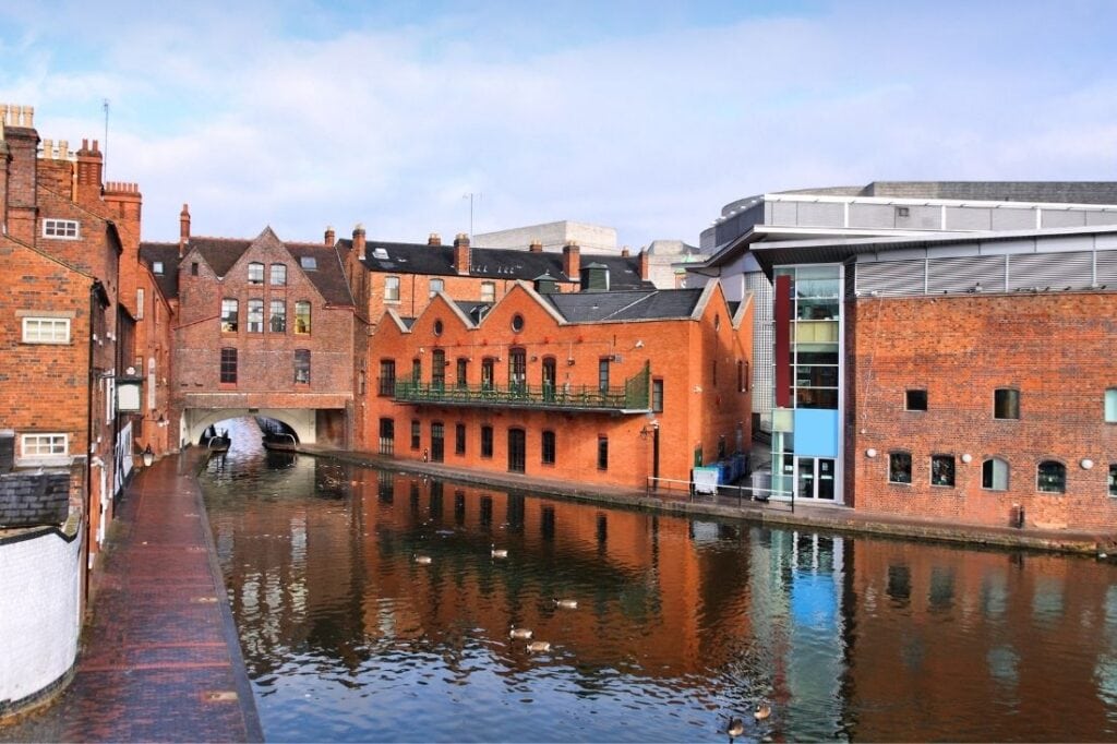 canals in birmingham, england