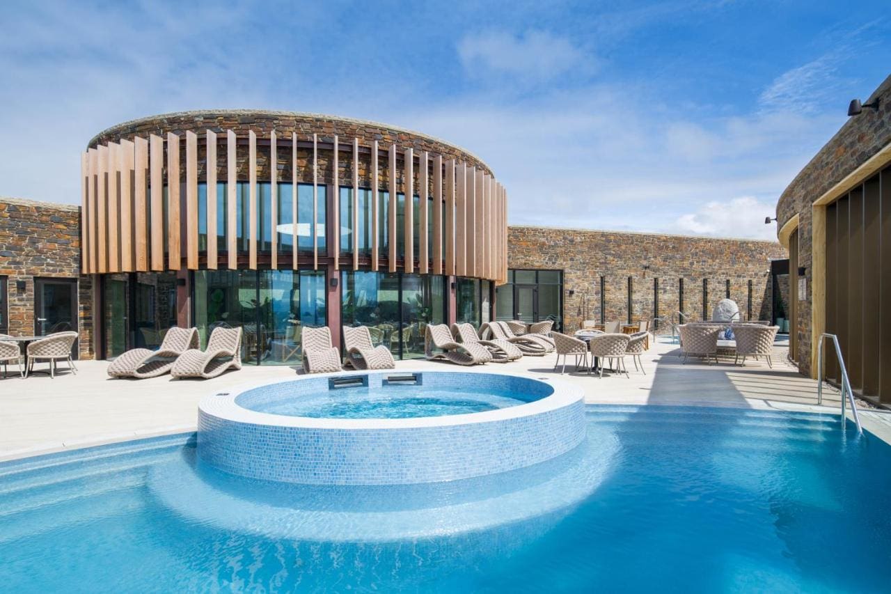 The amazing pool at The Headland Hotel and Spa