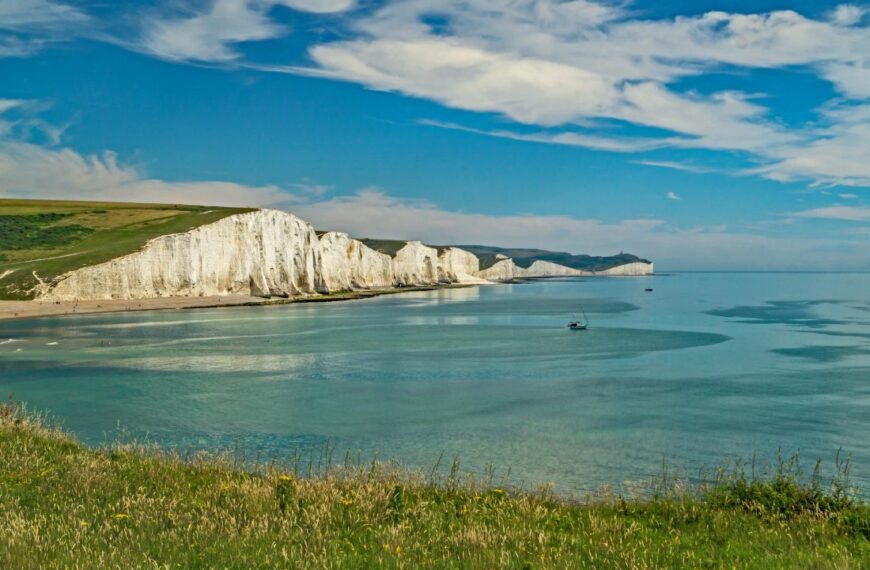 13 BEST Day Trips from Brighton, England