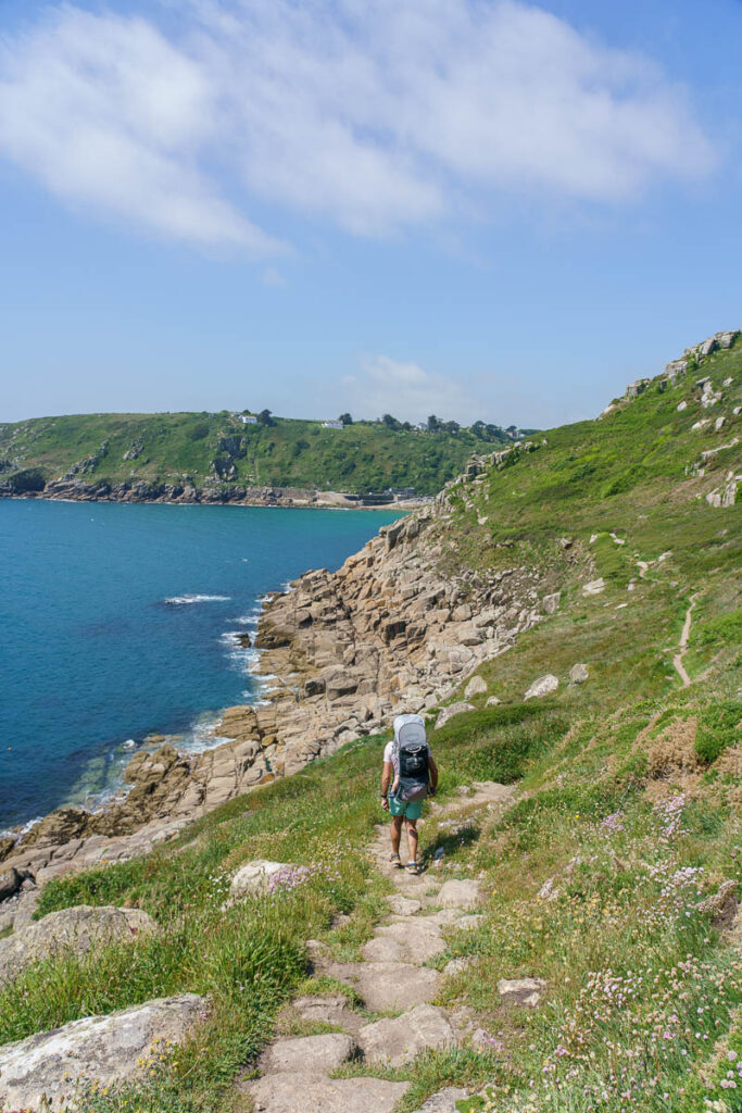 walking to lamorna cove