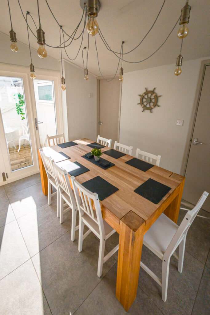 dining room at cobb cottage