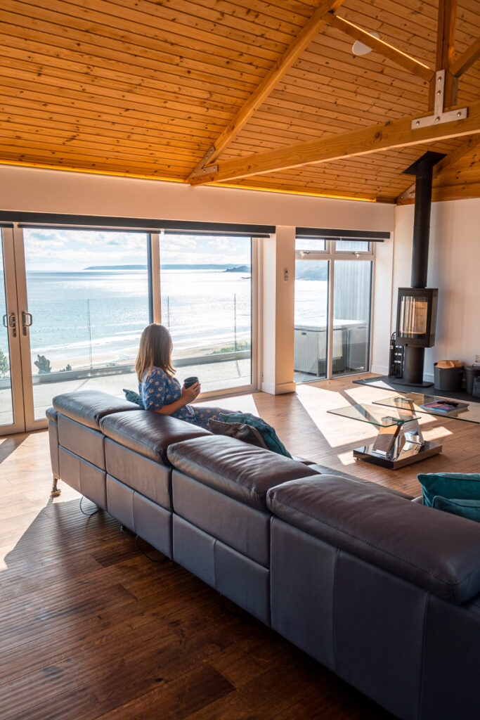 four winds holiday home in praa sands